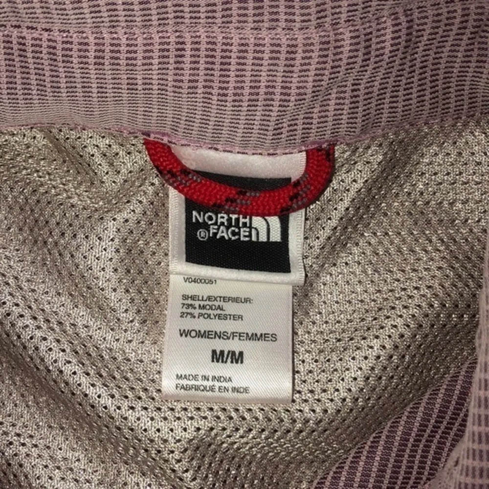 The north face women’s medium button down blouse - Picture 3 of 5